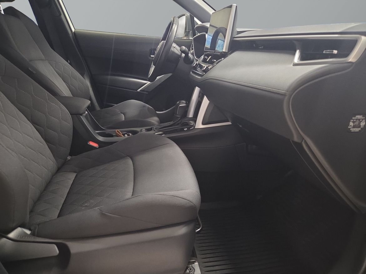Toyota Corolla Cross 2.0 Hybrid Active 2023, bild 7/10