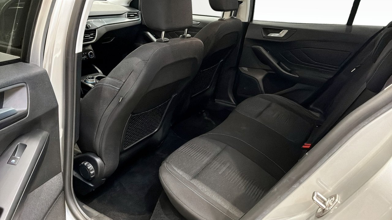 Ford Focus Active 1.0 EcoBoost 2022, bild 7/10