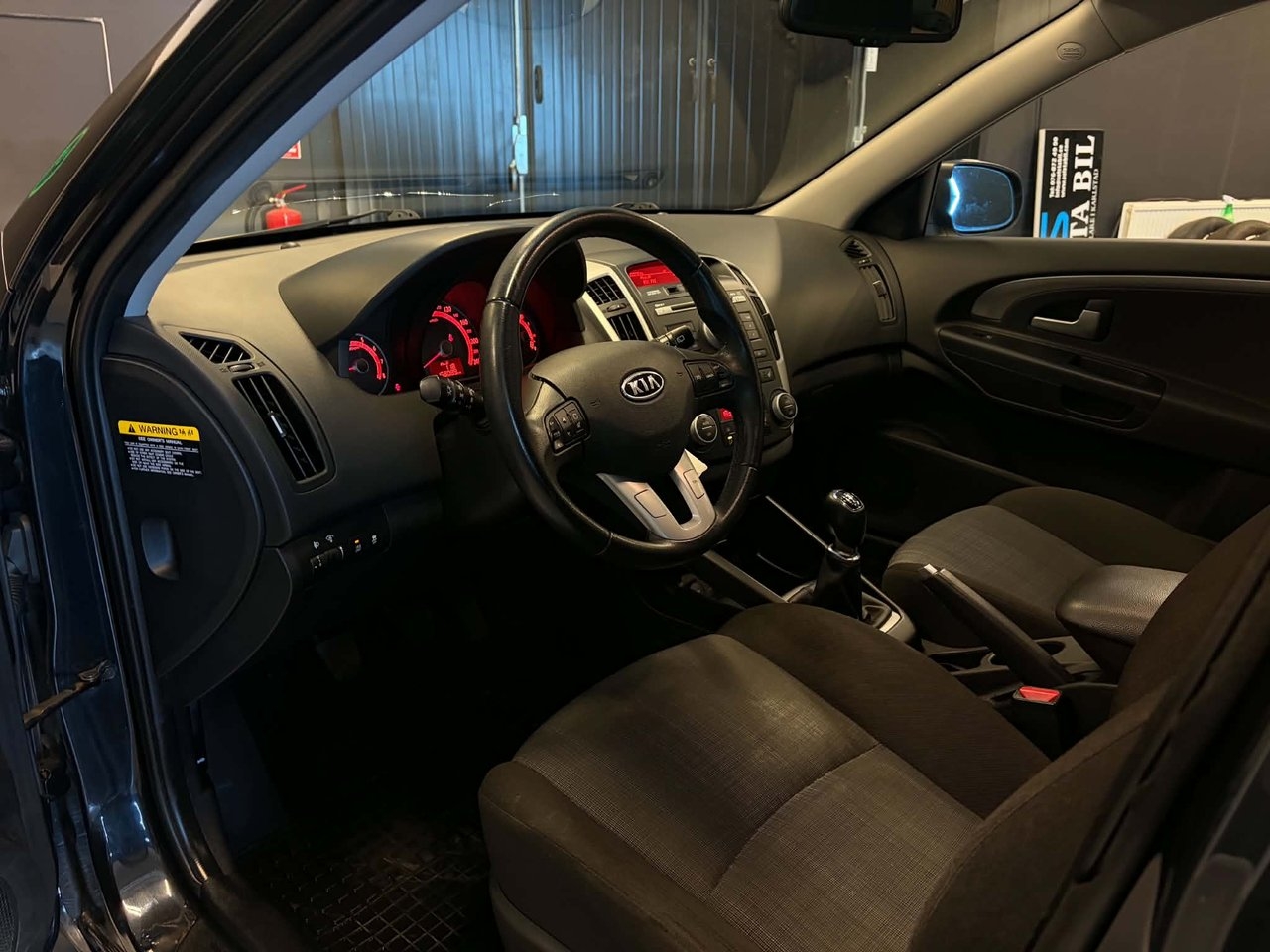 Kia Ceed 1.6 EX 2010, bild 7/10