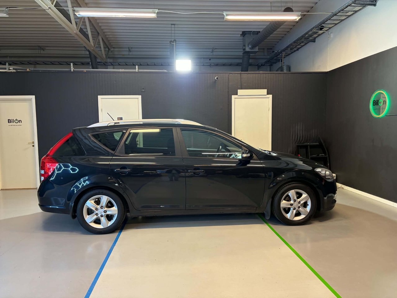 Kia Ceed 1.6 EX 2010, bild 5/10