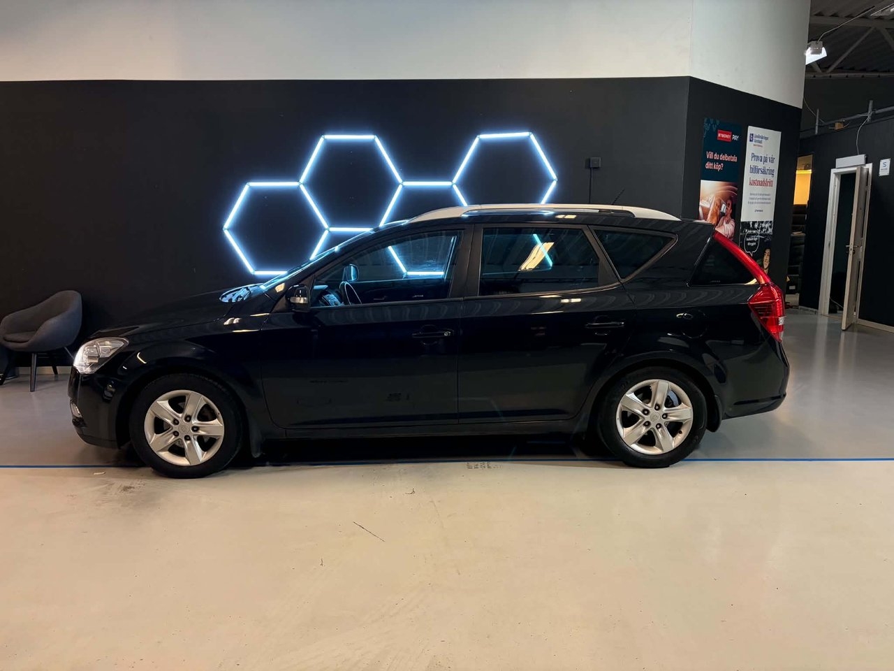 Kia Ceed 1.6 EX 2010, bild 6/10