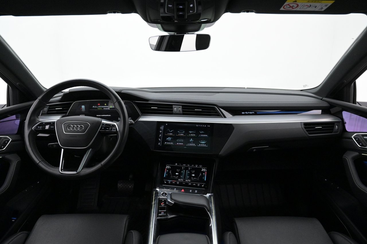Audi Q8 e-tron 55 S line 2024, bild 6/10