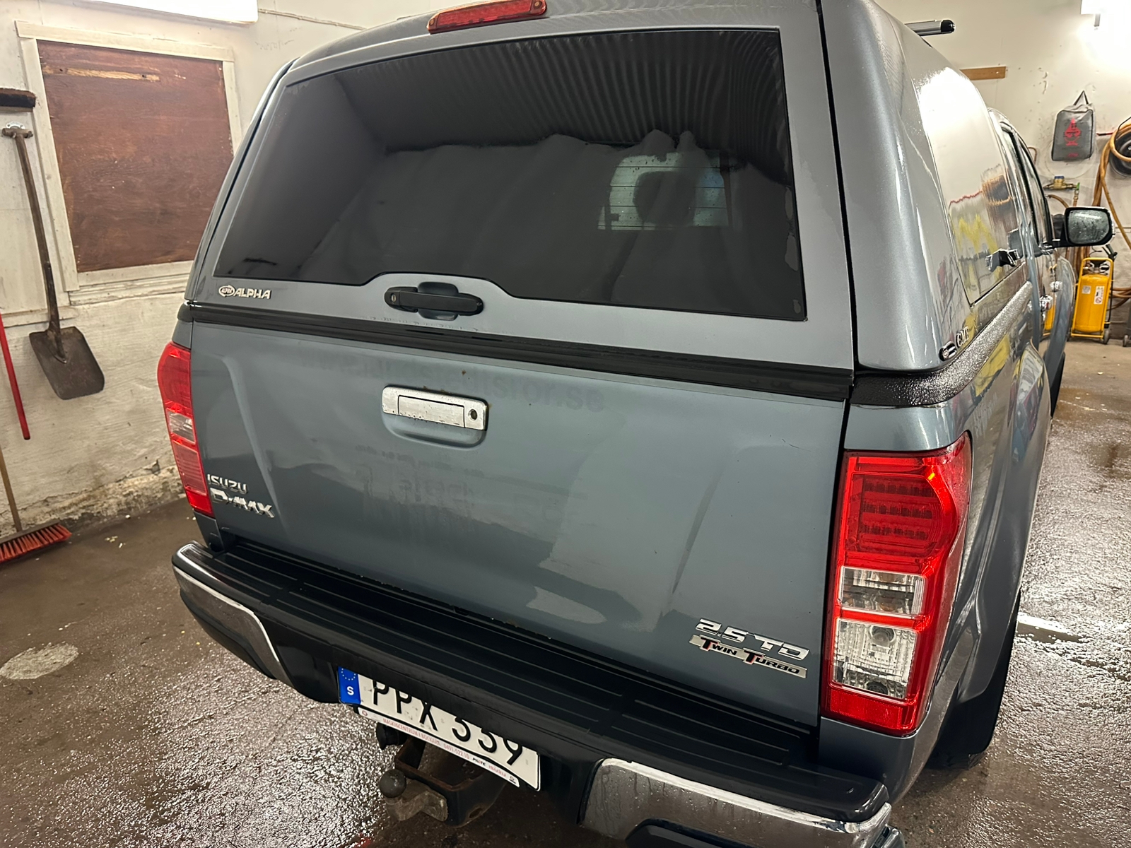 Isuzu D-MAX 2.5 Diesel 2015, bild 2/4