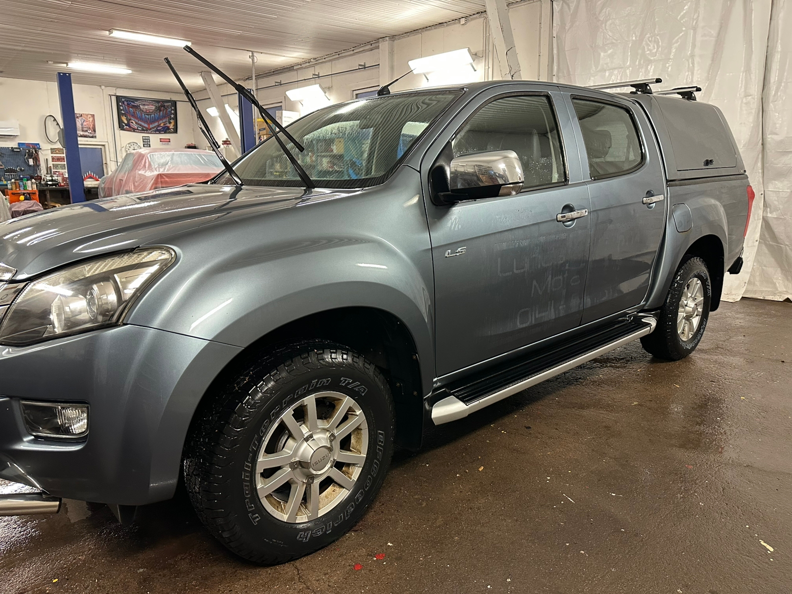 Isuzu D-MAX 2.5 Diesel 2015, bild 3/4