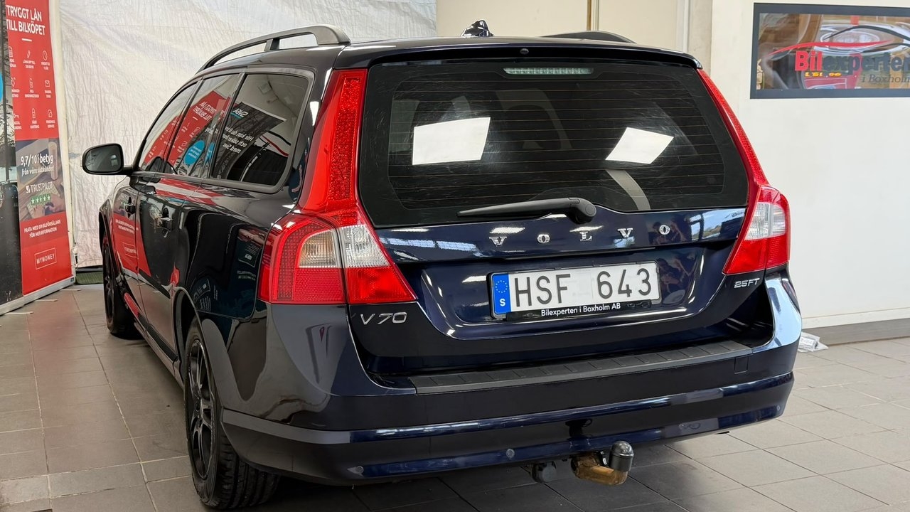 Volvo V70 2.5FT Momentum 2009, bild 5/10