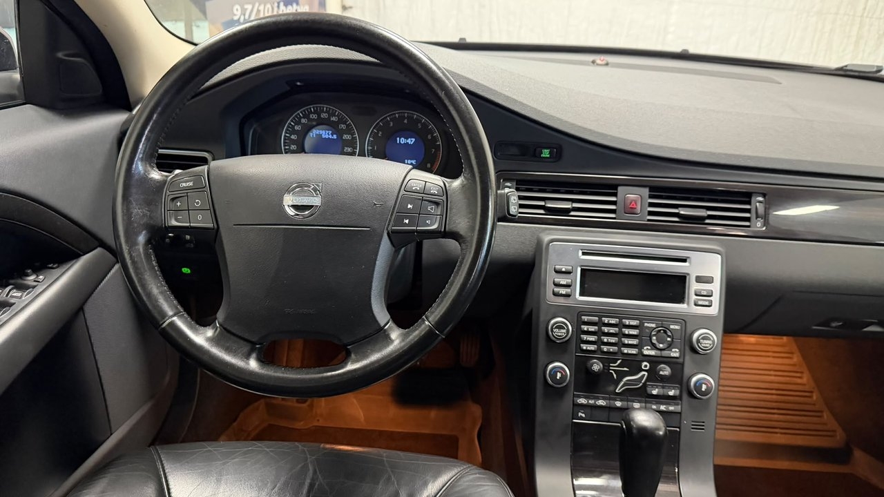 Volvo V70 2.5FT Momentum 2009, bild 9/10