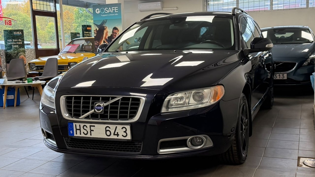 Volvo V70 2.5FT Momentum 2009, bild 3/10