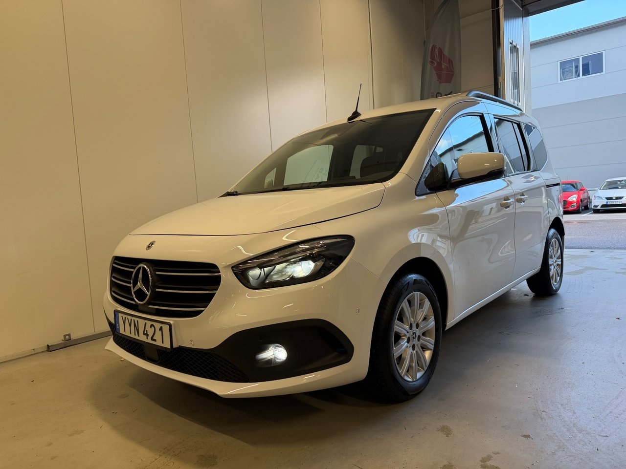 Mercedes-Benz T 180 d Avantgarde 2023, bild 2/10