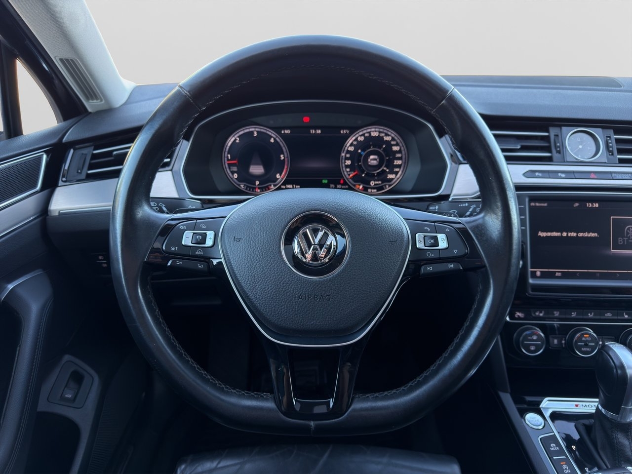 Volkswagen Passat 2.0 TDI SCR 2016, kuva 9/10