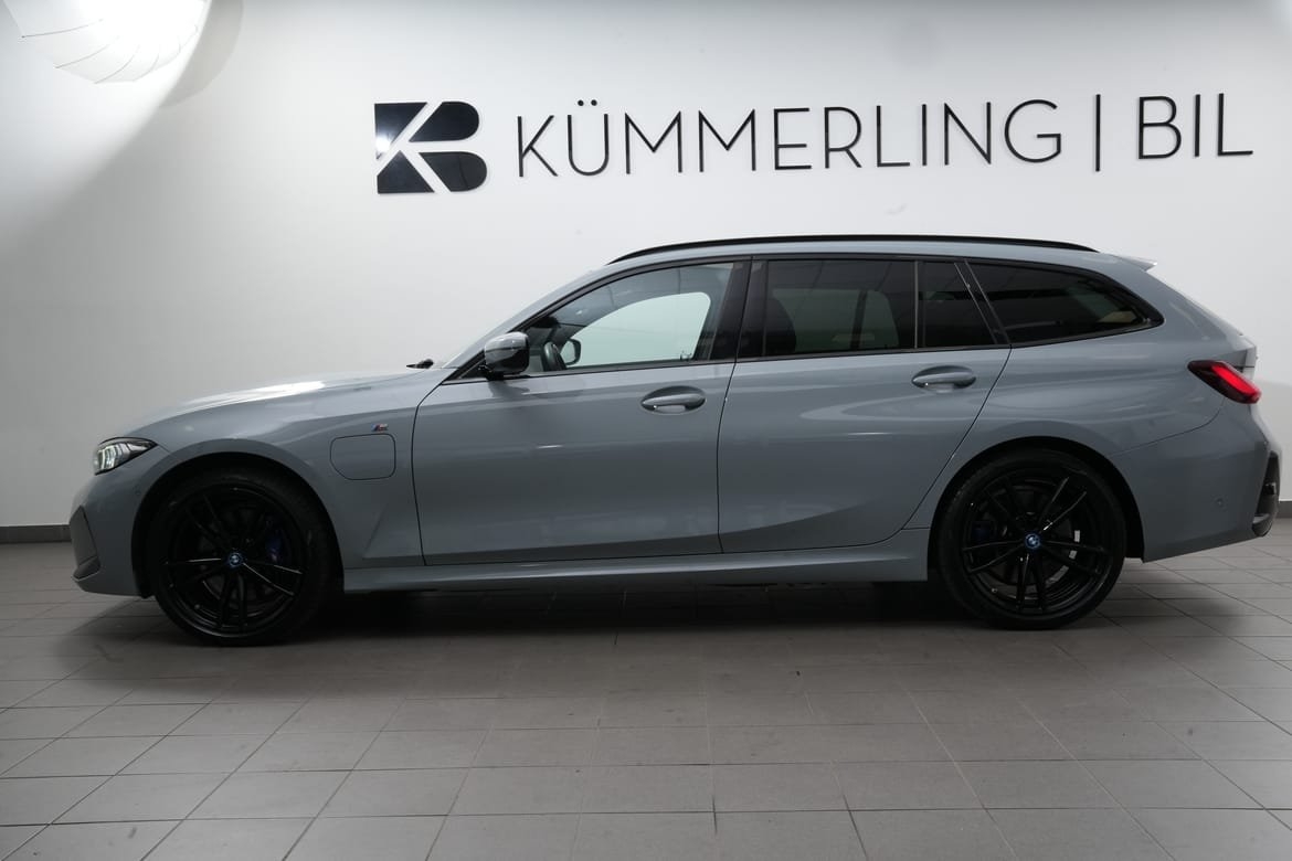 BMW 330e M Sport 2024, bild 2/10