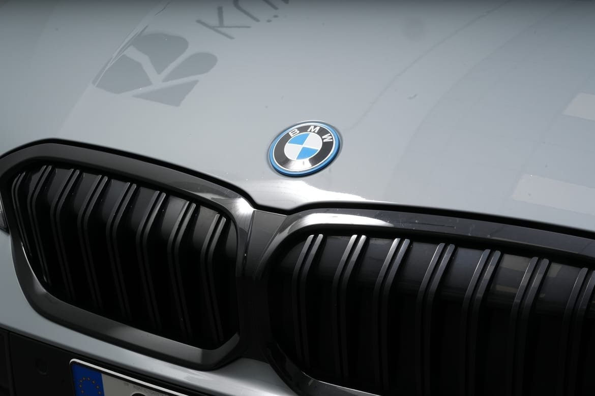 BMW 330e M Sport 2024, bild 4/10