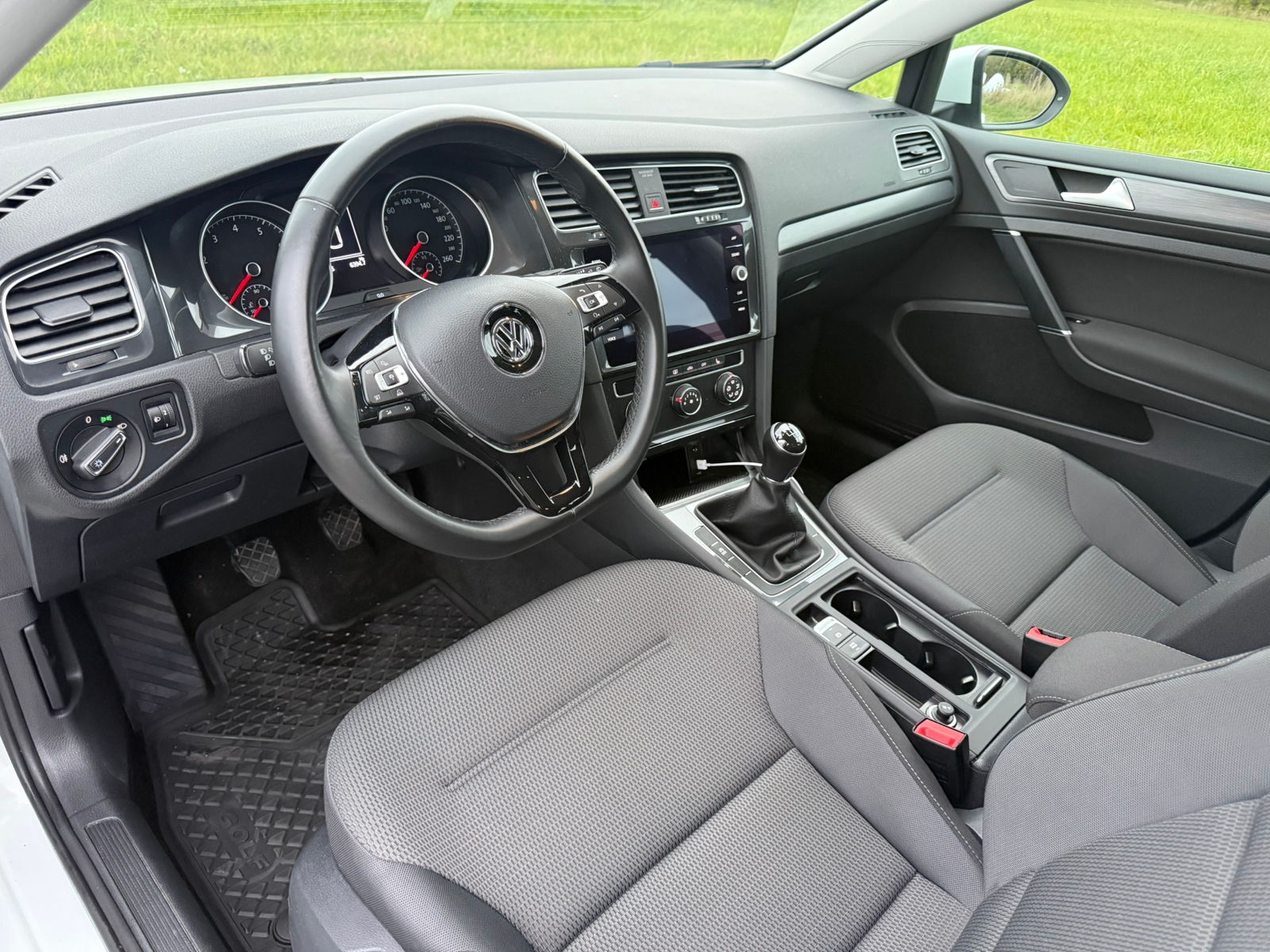 Volkswagen Golf 1.0 TSI 2017, kuva 10/10