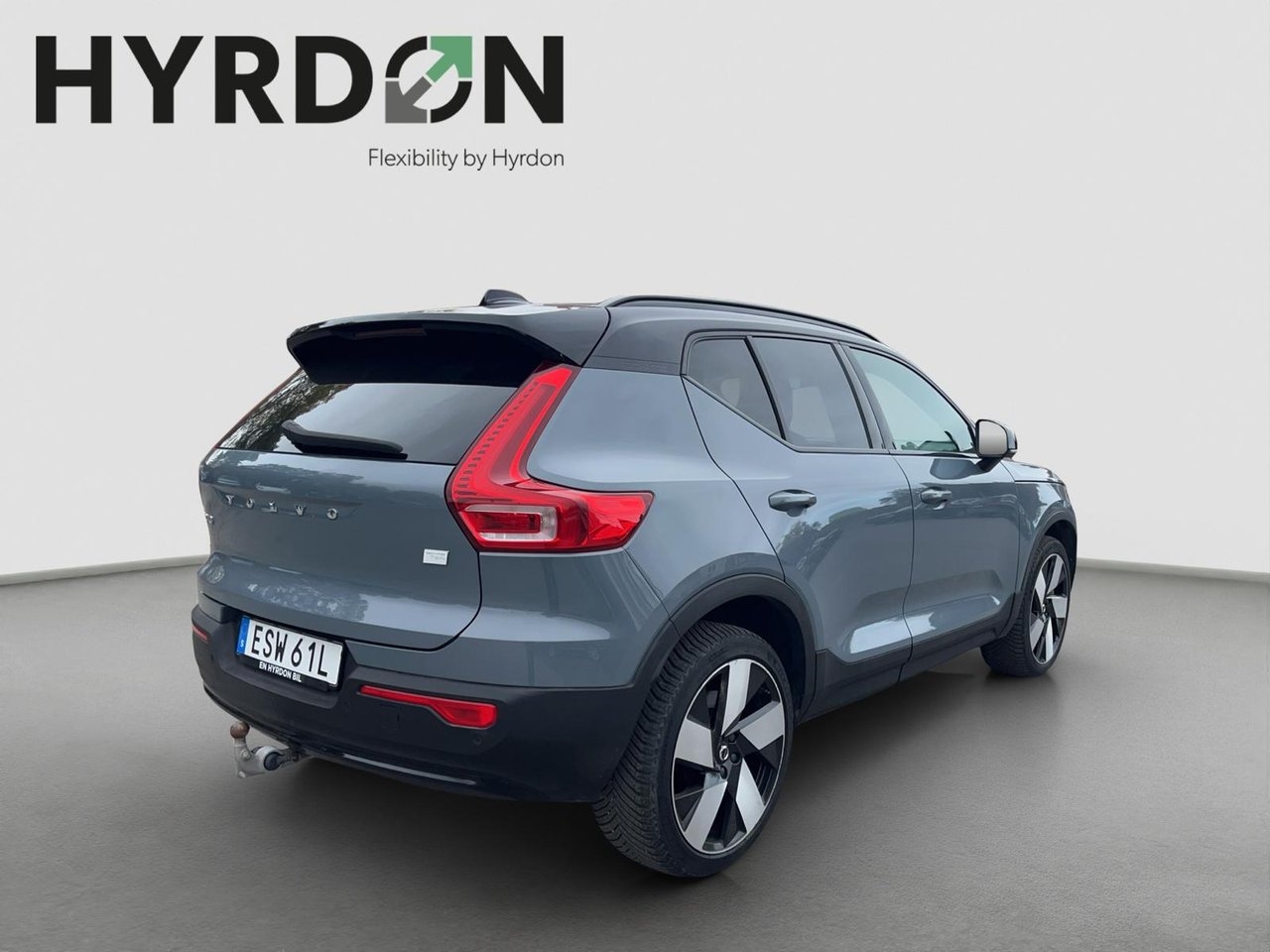 Volvo XC40 Plus 2023, photo 6/10