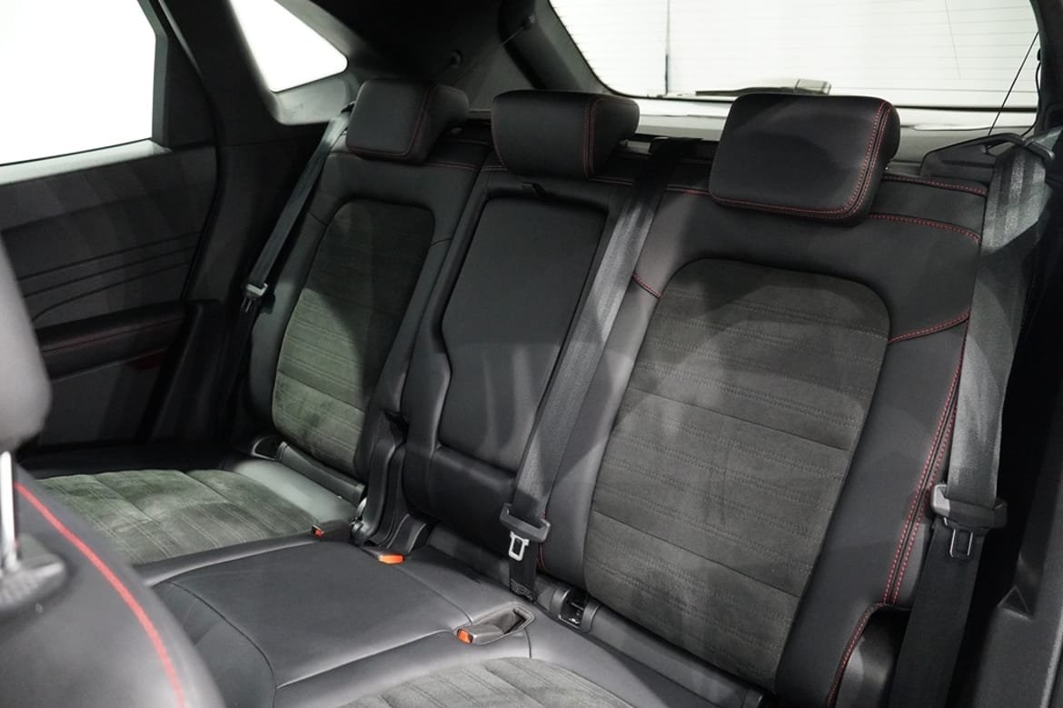Ford Kuga 2.5 Plugin-Hybrid ST-Line 2022, kuva 9/10