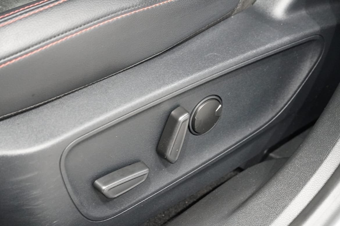 Ford Kuga 2.5 Plugin-Hybrid ST-Line 2022, photo 7/10