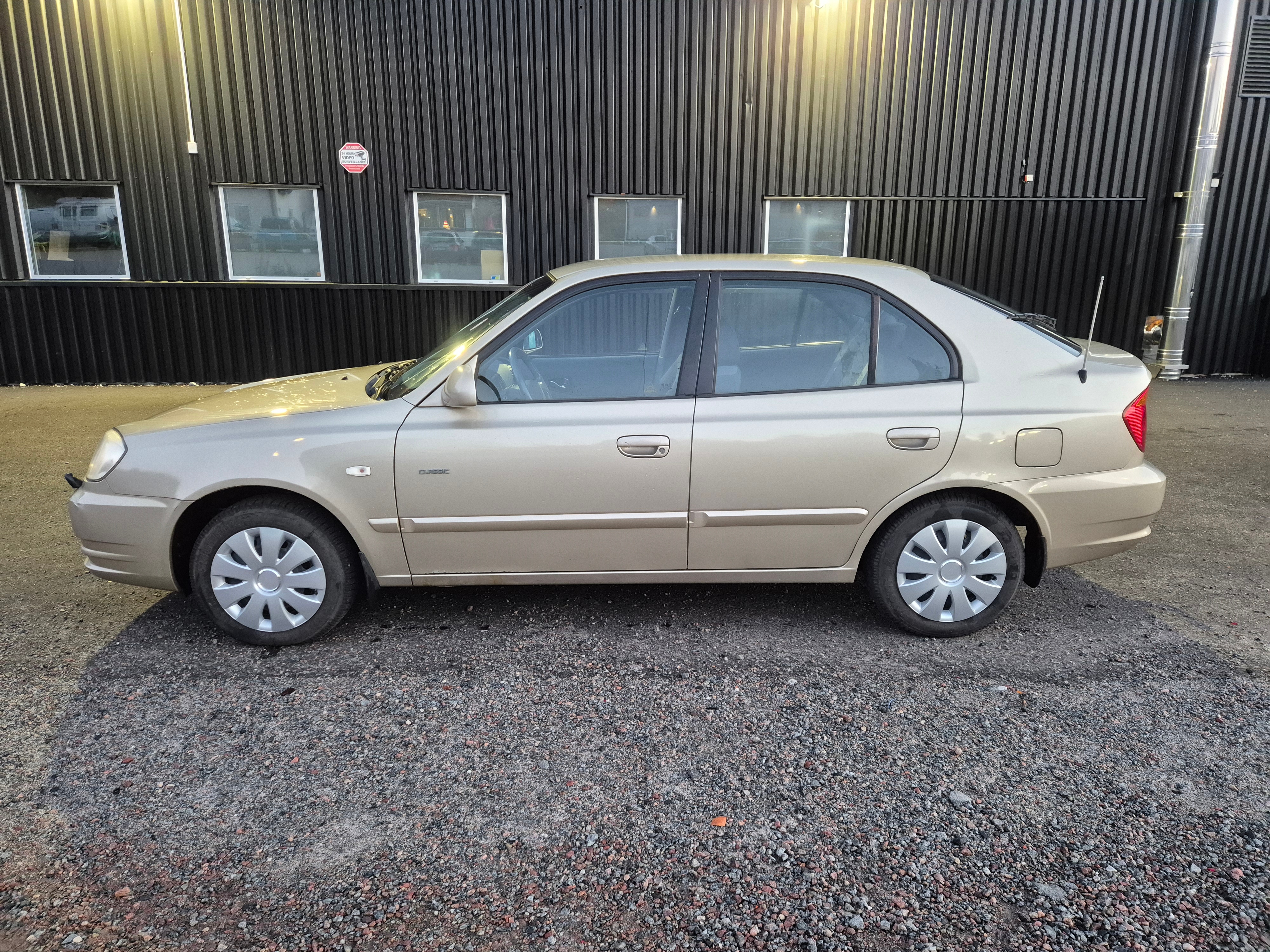 Hyundai Accent 2005, bild 2/9