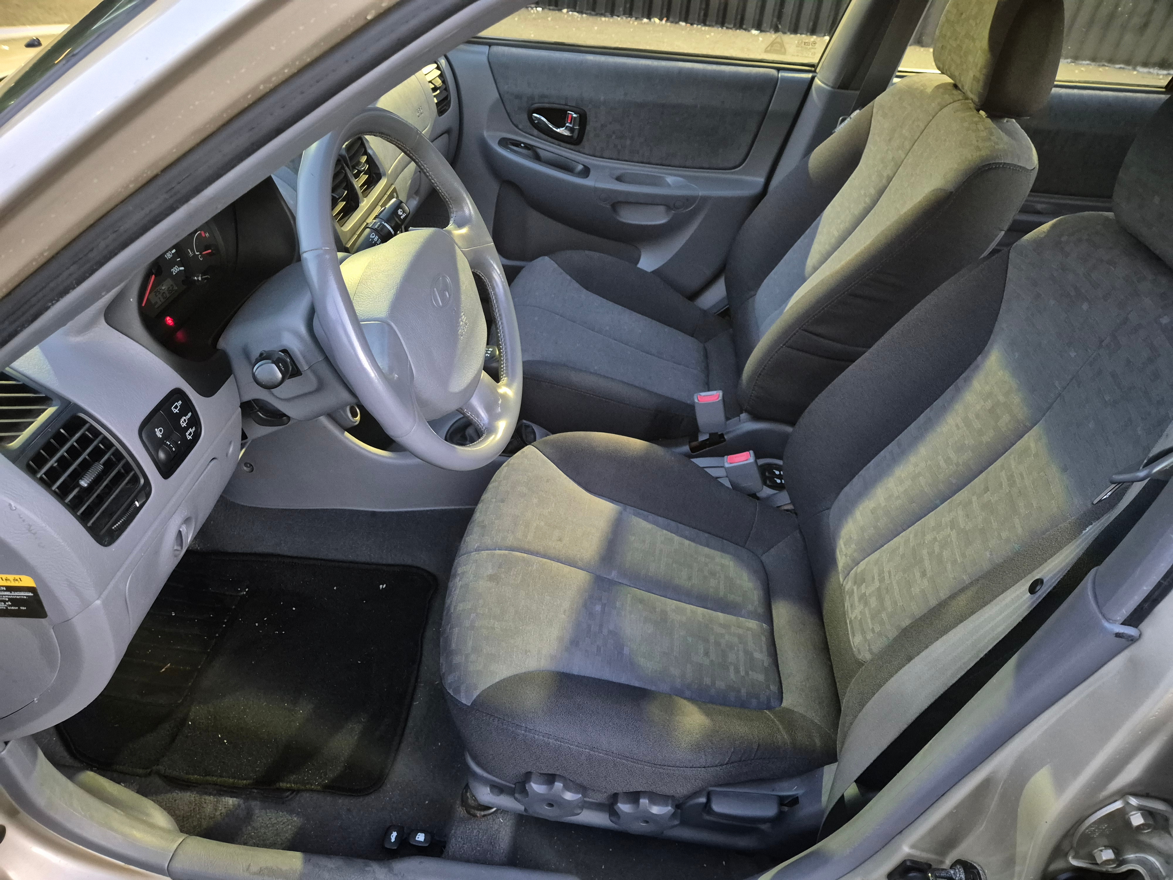 Hyundai Accent 2005, bild 7/9