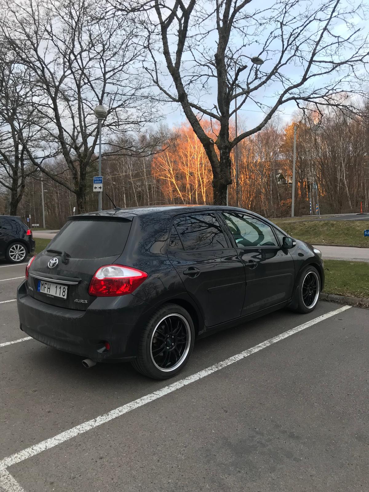 Toyota Auris 1.4 D-4D 2011, kuva 4/6