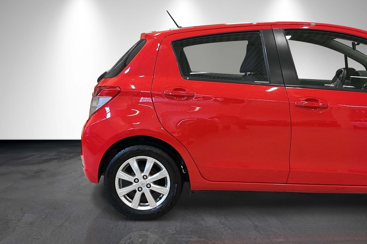 Toyota Yaris 1.33 Active 2013, bild 3/10