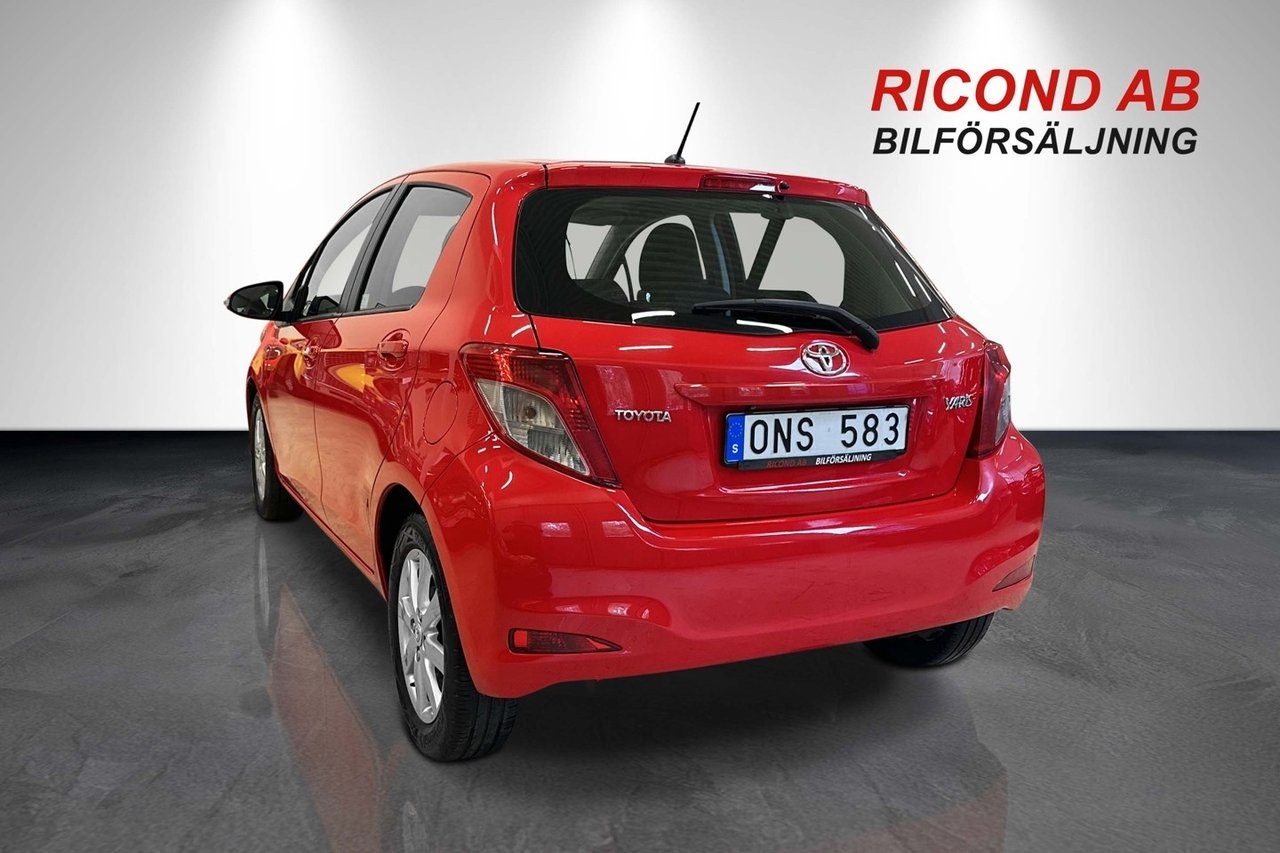Toyota Yaris 1.33 Active 2013, bild 7/10