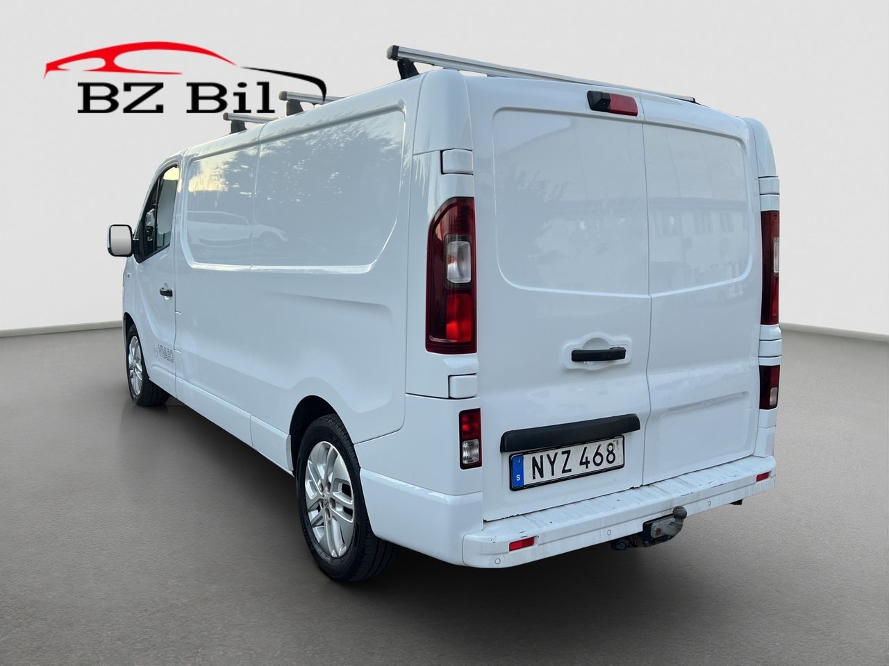 Opel Vivaro 2016, photo 3/10