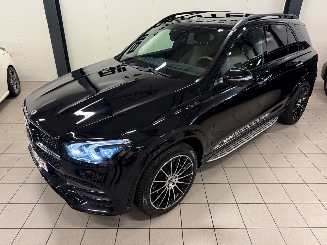 Mercedes-Benz GLE 400 d AMG Line 2019, bild 2/10