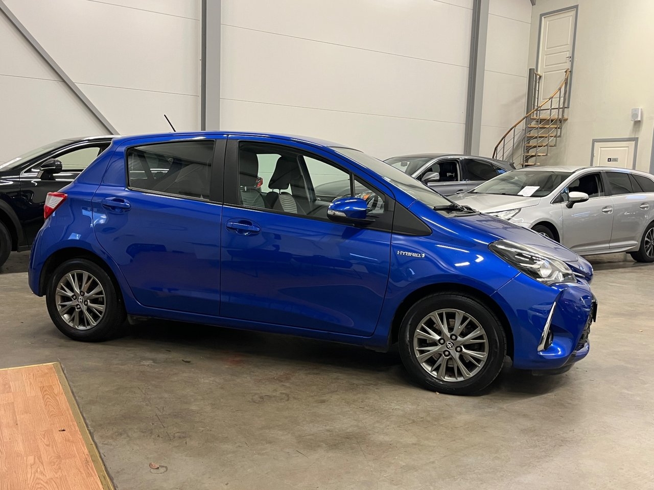 Toyota Yaris 1.5 Hybrid Active 2019, bild 2/10