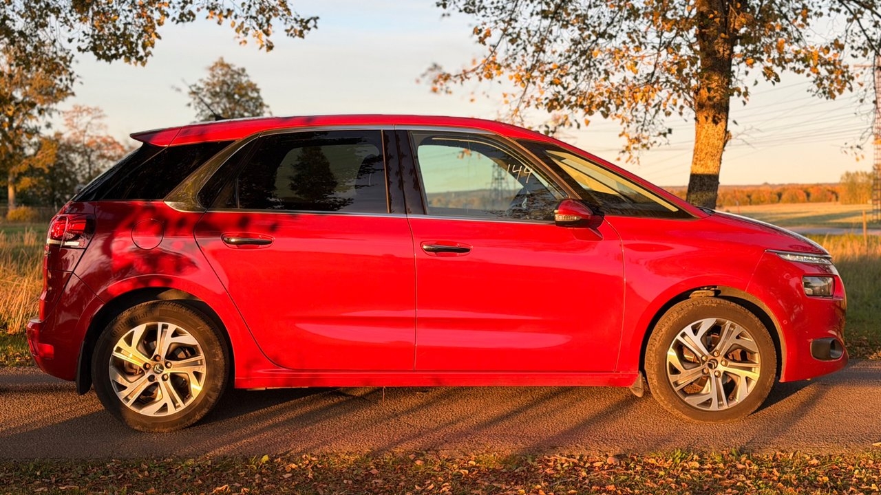 Citroen C4 Picasso BlueHDi 120 2015, kuva 7/10