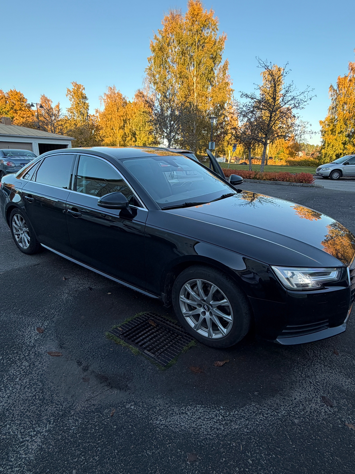 Audi A4 2.0 TDI 2017, bild 2/9