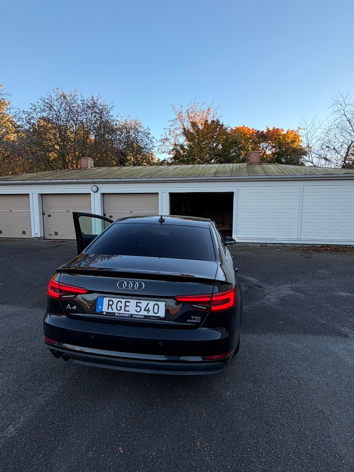 Audi A4 2.0 TDI 2017, bild 4/9