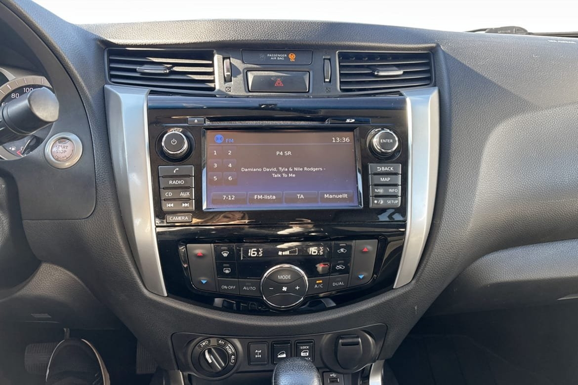 Nissan Navara 2.3 dCi Tekna 2018, bild 5/6