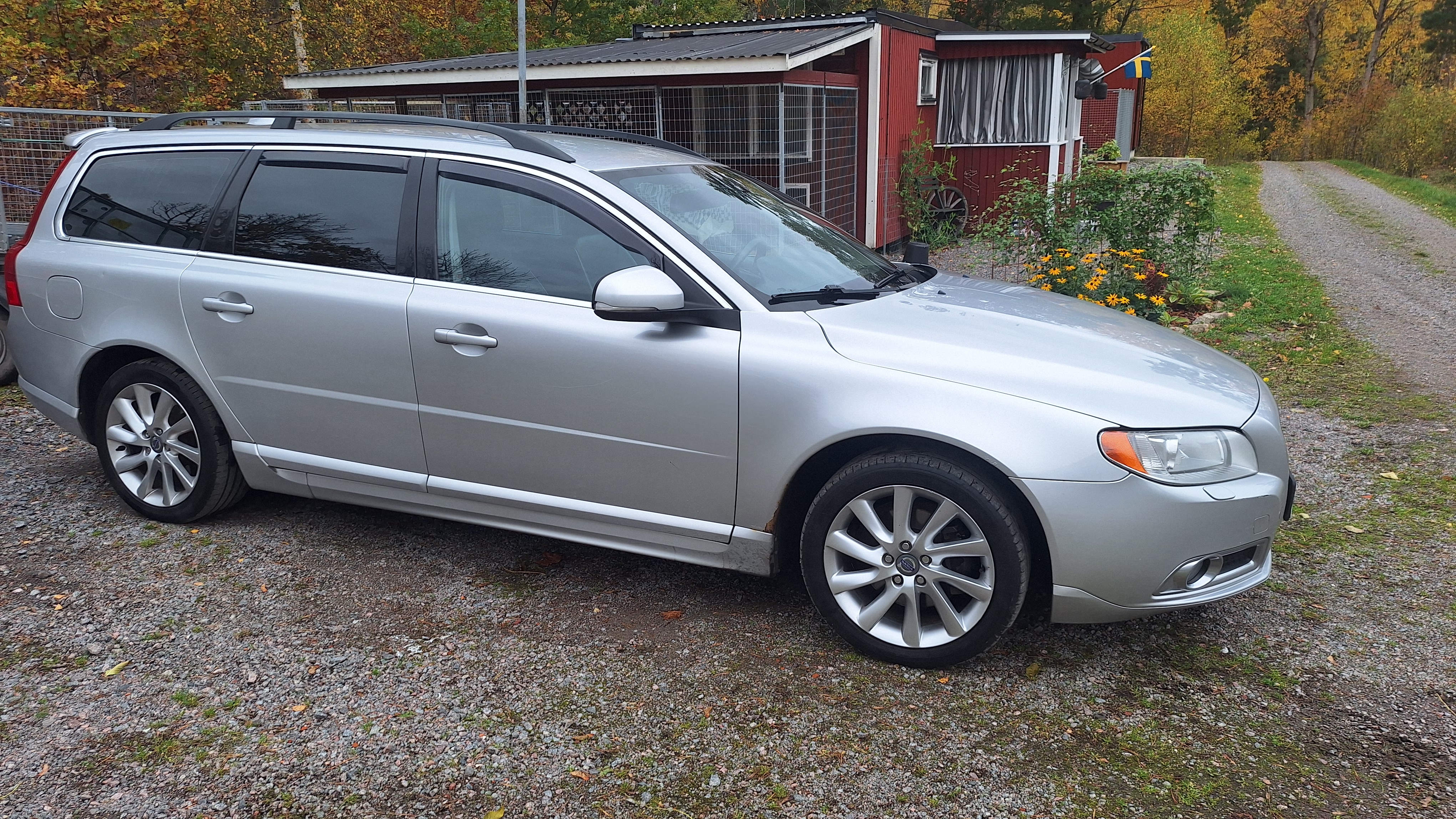 Volvo V70 2012, kuva 7/7