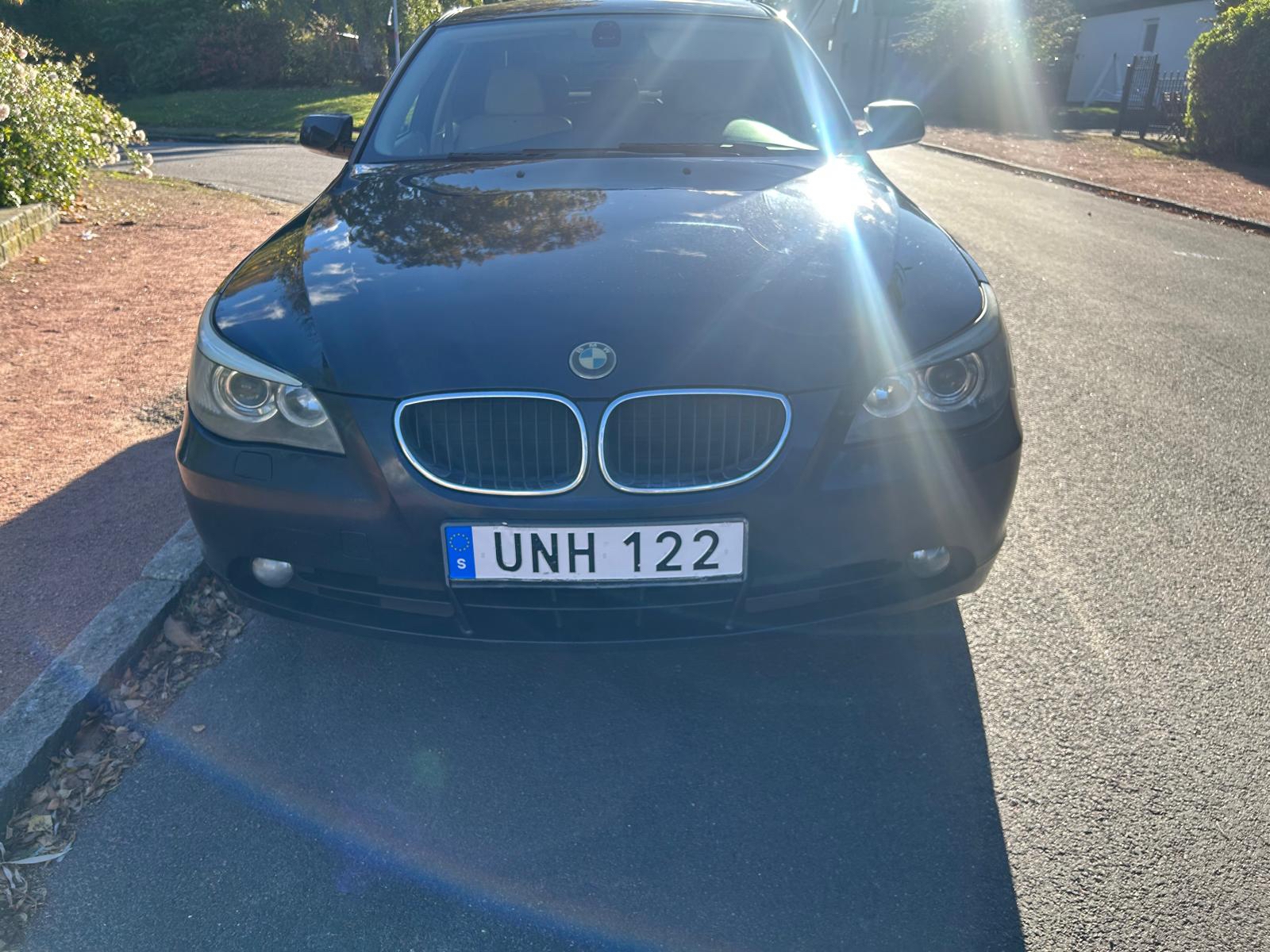 BMW 525i 2004, bild 2/8