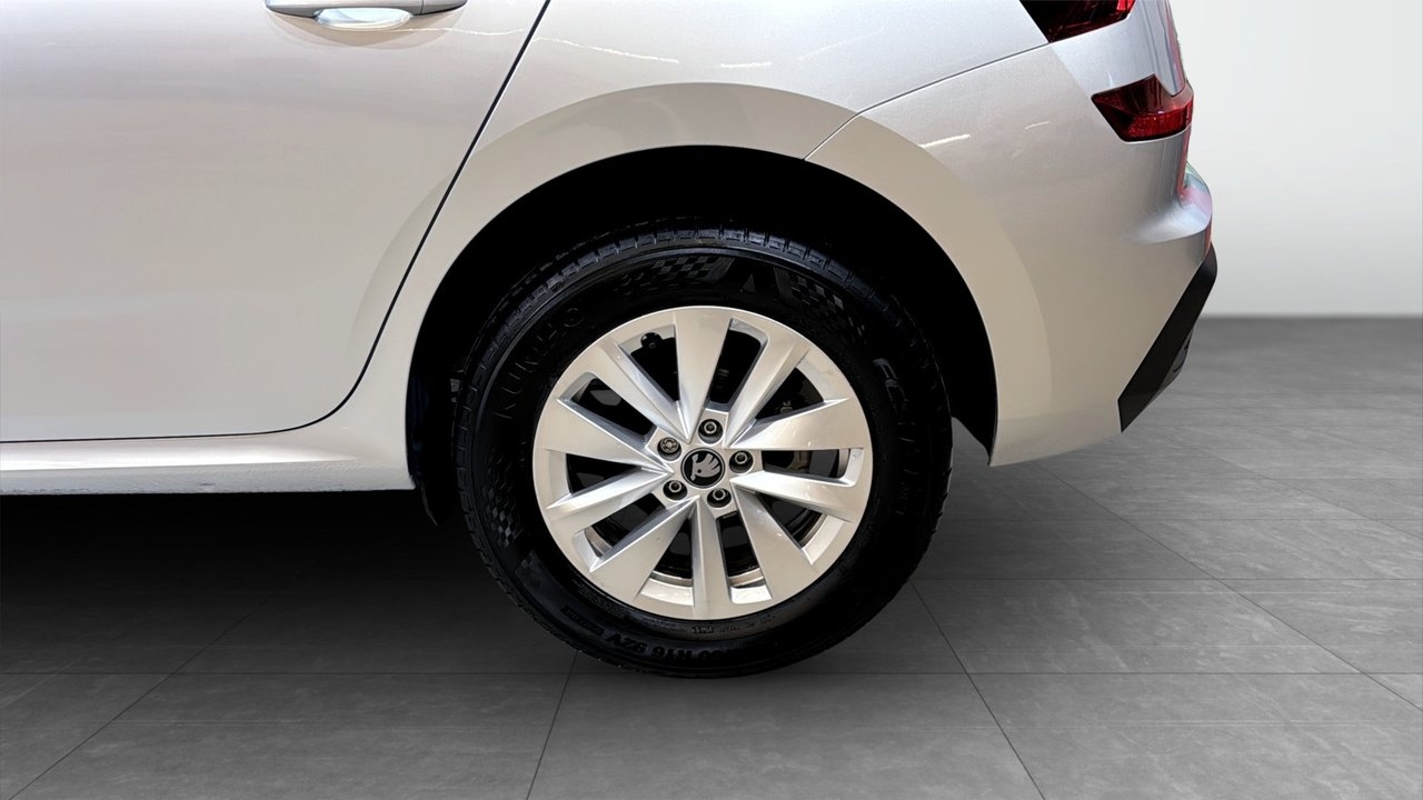 Skoda Kamiq 1.0 TSI Selection 2025, bild 6/10