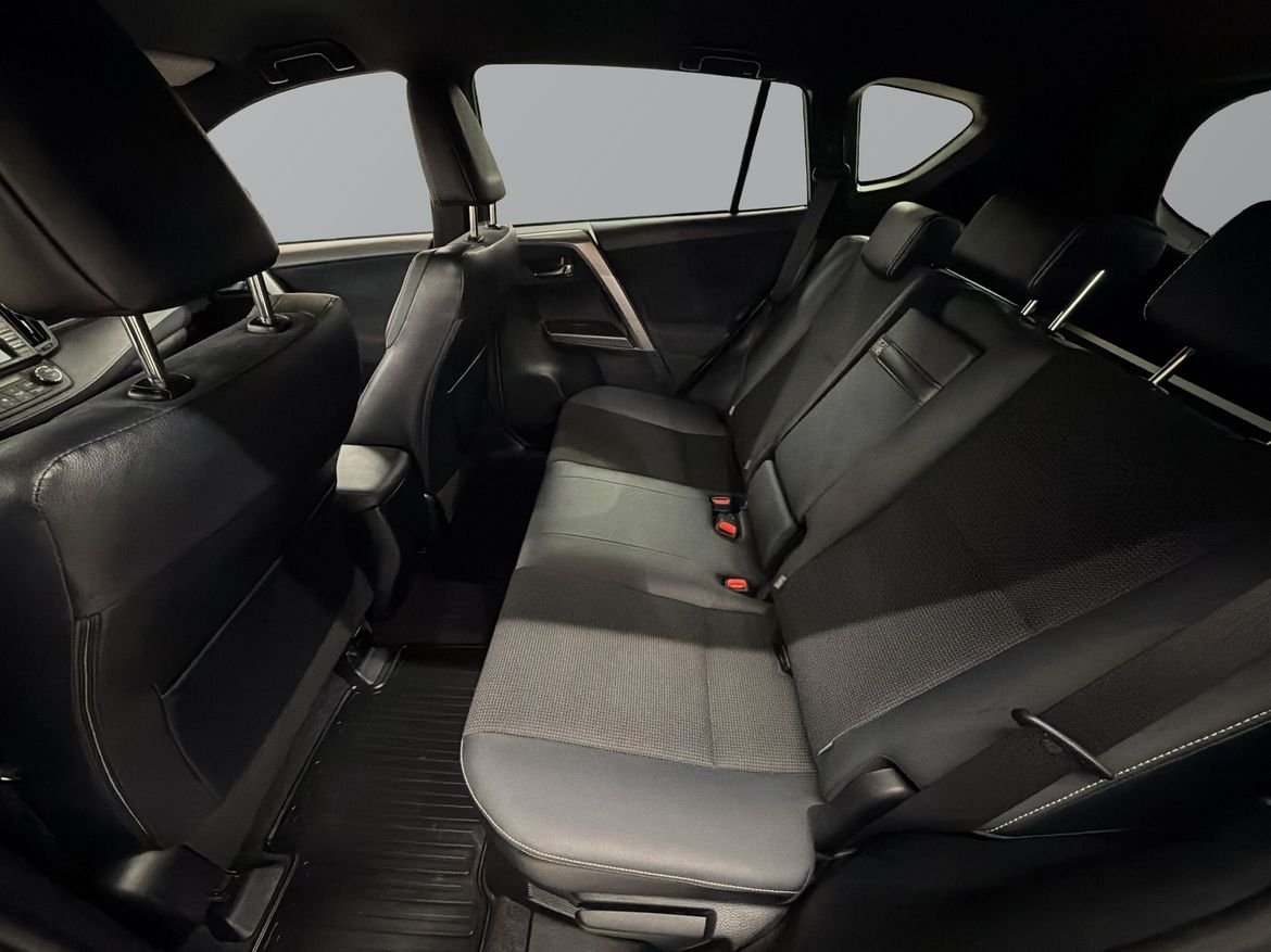 Toyota RAV4 2.5 Hybrid 2017, photo 9/10