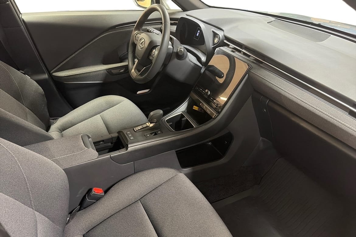 Lexus LBX 2026, bild 7/10