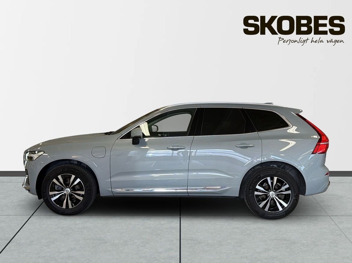 Volvo XC60 T6 Core Special Edition 2025, bild 5/10
