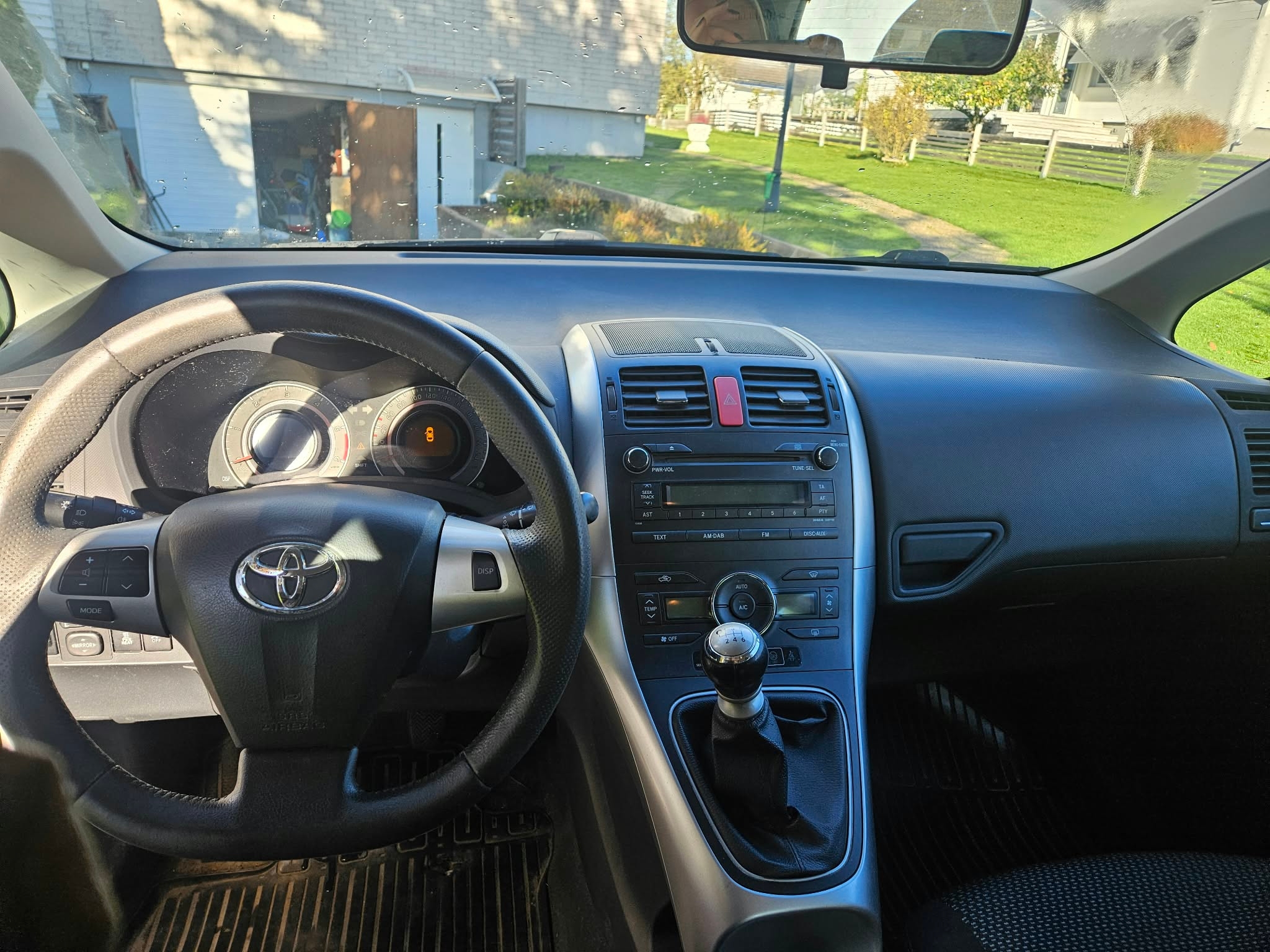 Toyota Auris 1.4 D-4D 2010, kuva 5/8