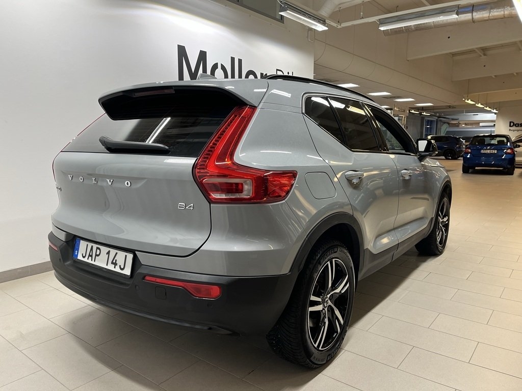 Volvo XC40 B4 Plus Dark 2024, bild 4/24
