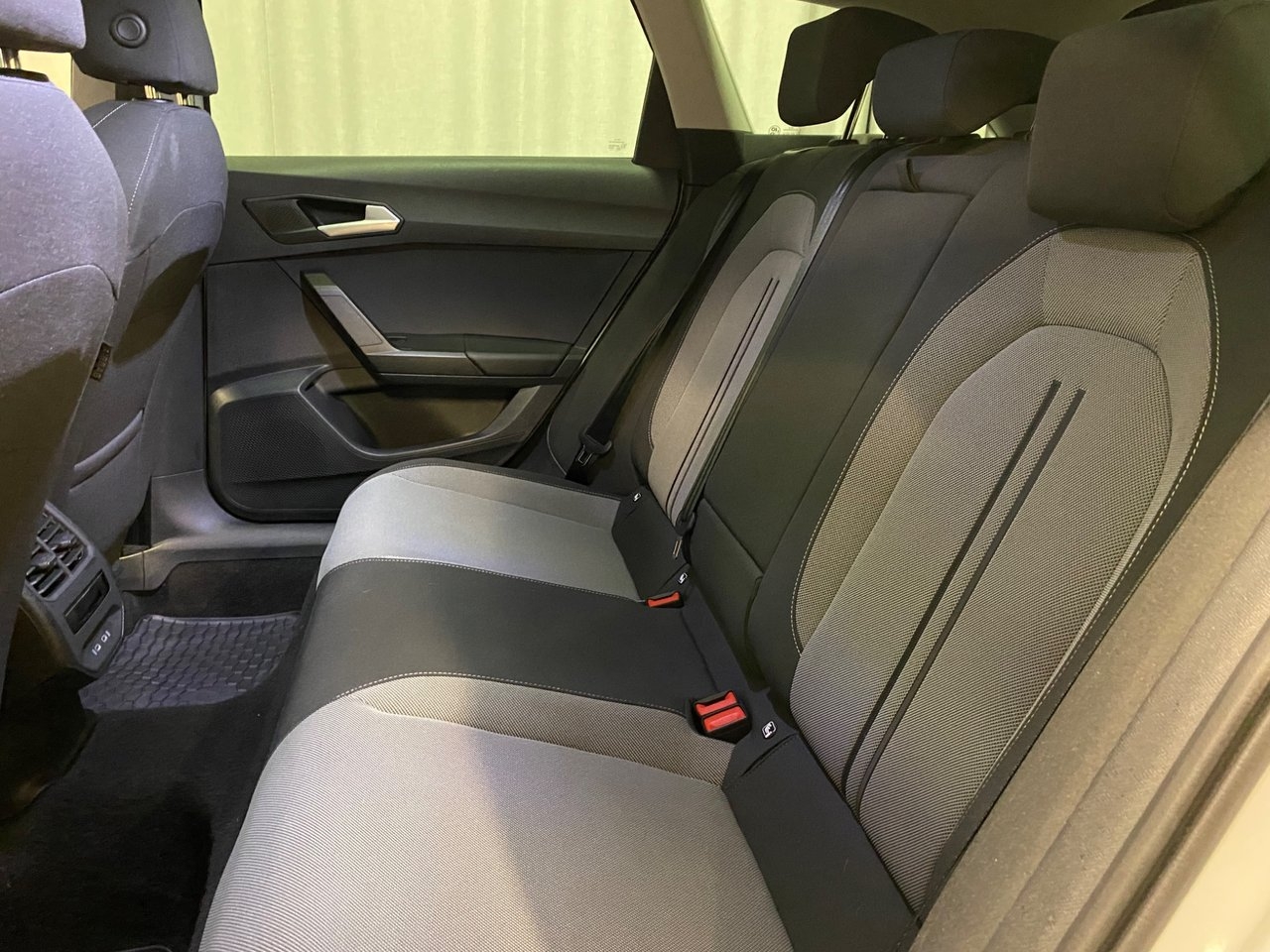 Seat Leon 1.0 eTSI Style 2024, bild 5/10