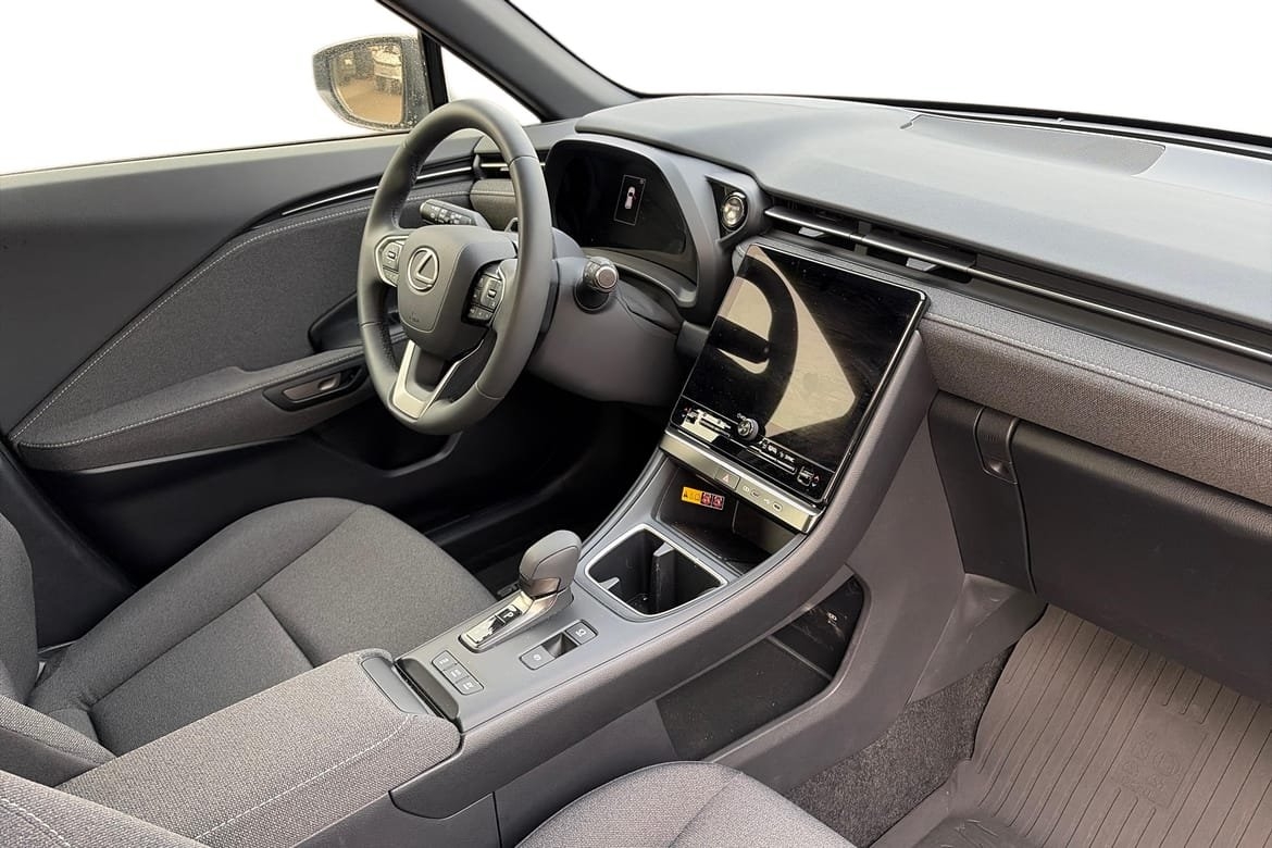Lexus LBX 2026, bild 6/10