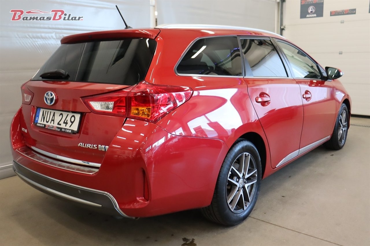 Toyota Auris 1.8 Hybrid 2015, bild 5/10