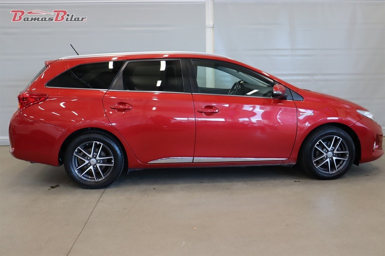 Toyota Auris 1.8 Hybrid 2015, bild 6/10