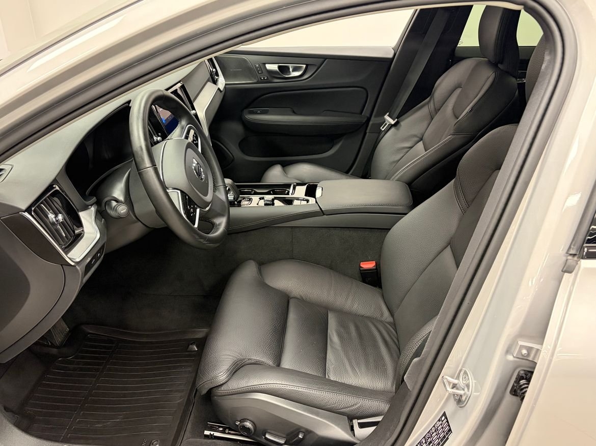 Volvo V60 T6 Plus Dark Nordic 2025, bild 7/10