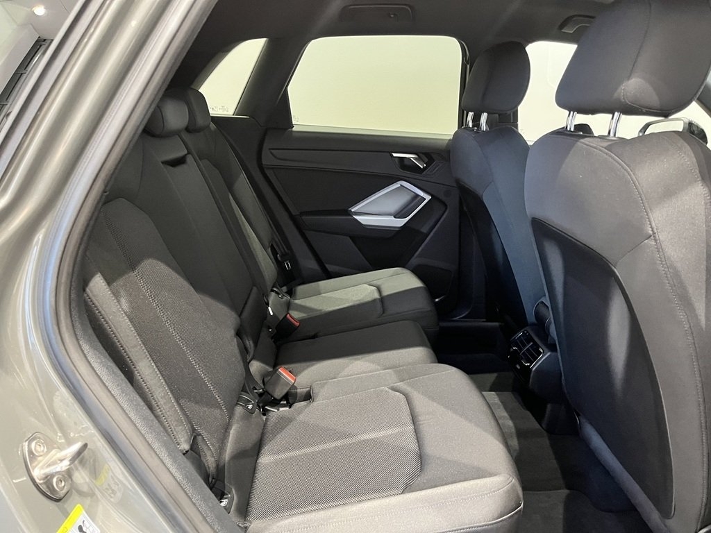 Audi Q3 35 TFSI 2024, bild 9/10