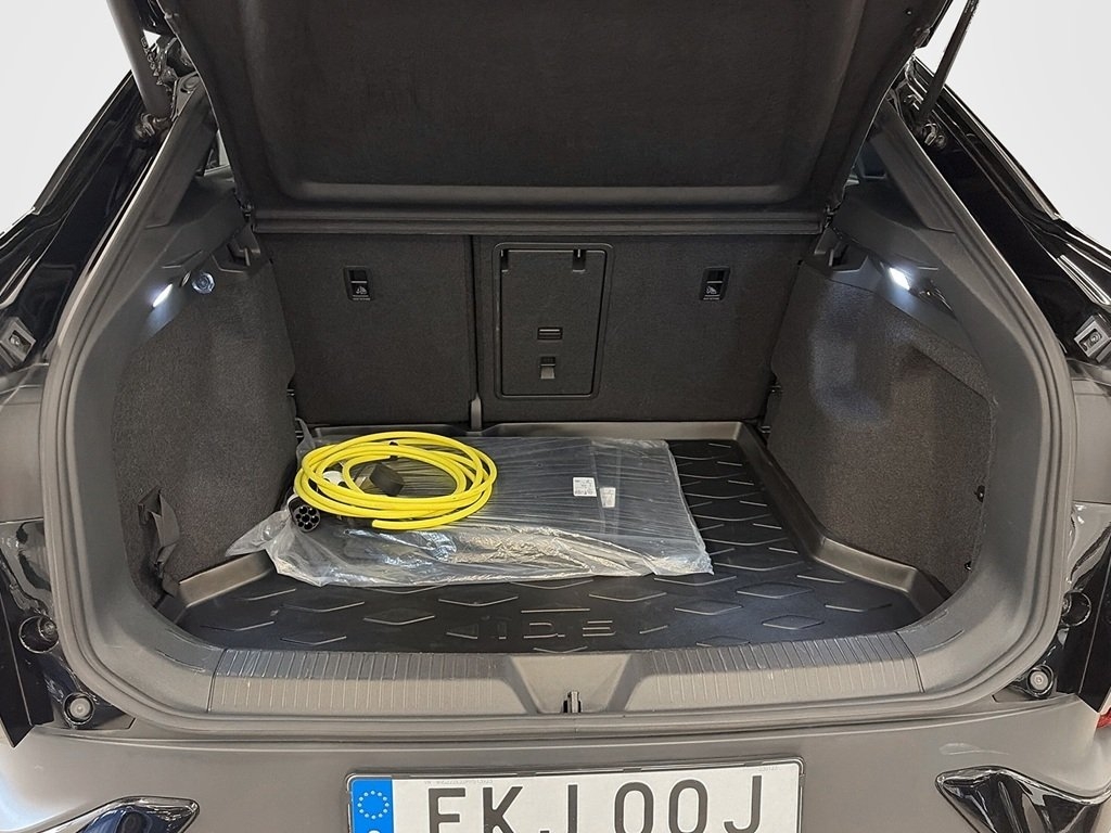 Volkswagen ID.5 GTX 2023, kuva 9/10