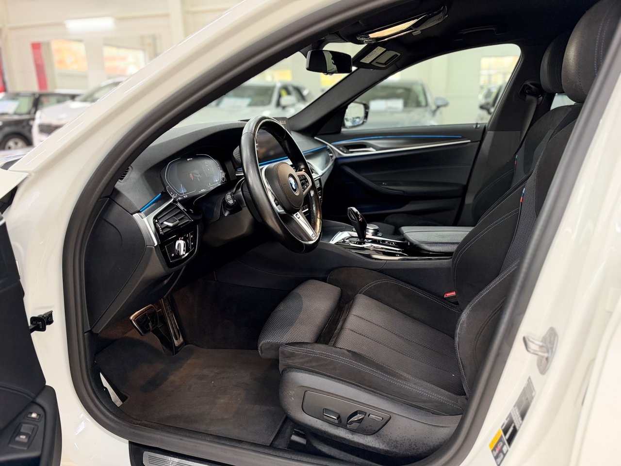 BMW 530e M Sport 2022, bild 7/10