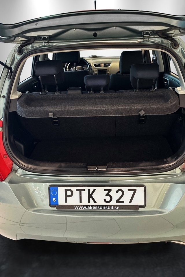 Suzuki Swift 2012, kuva 7/8