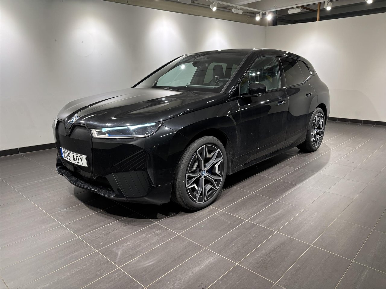 BMW iX 50