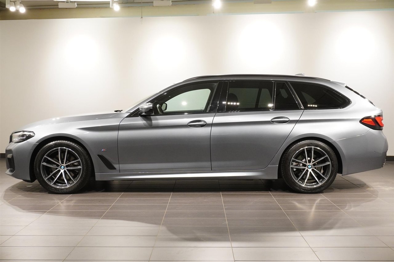 BMW 520d M Sport 2022, bild 2/17